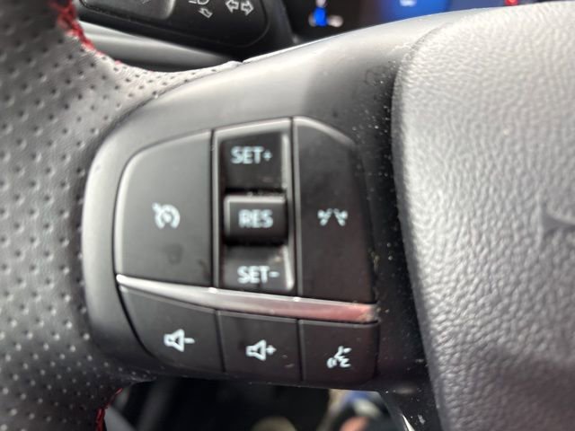 Used 2025 Ford Escape ST-Line Select AWD/4WD image 22