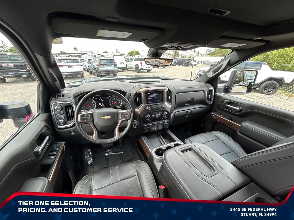 Used 2022 Chevrolet Silverado 2500 High Country w/ Technology Package AWD/4WD image 29
