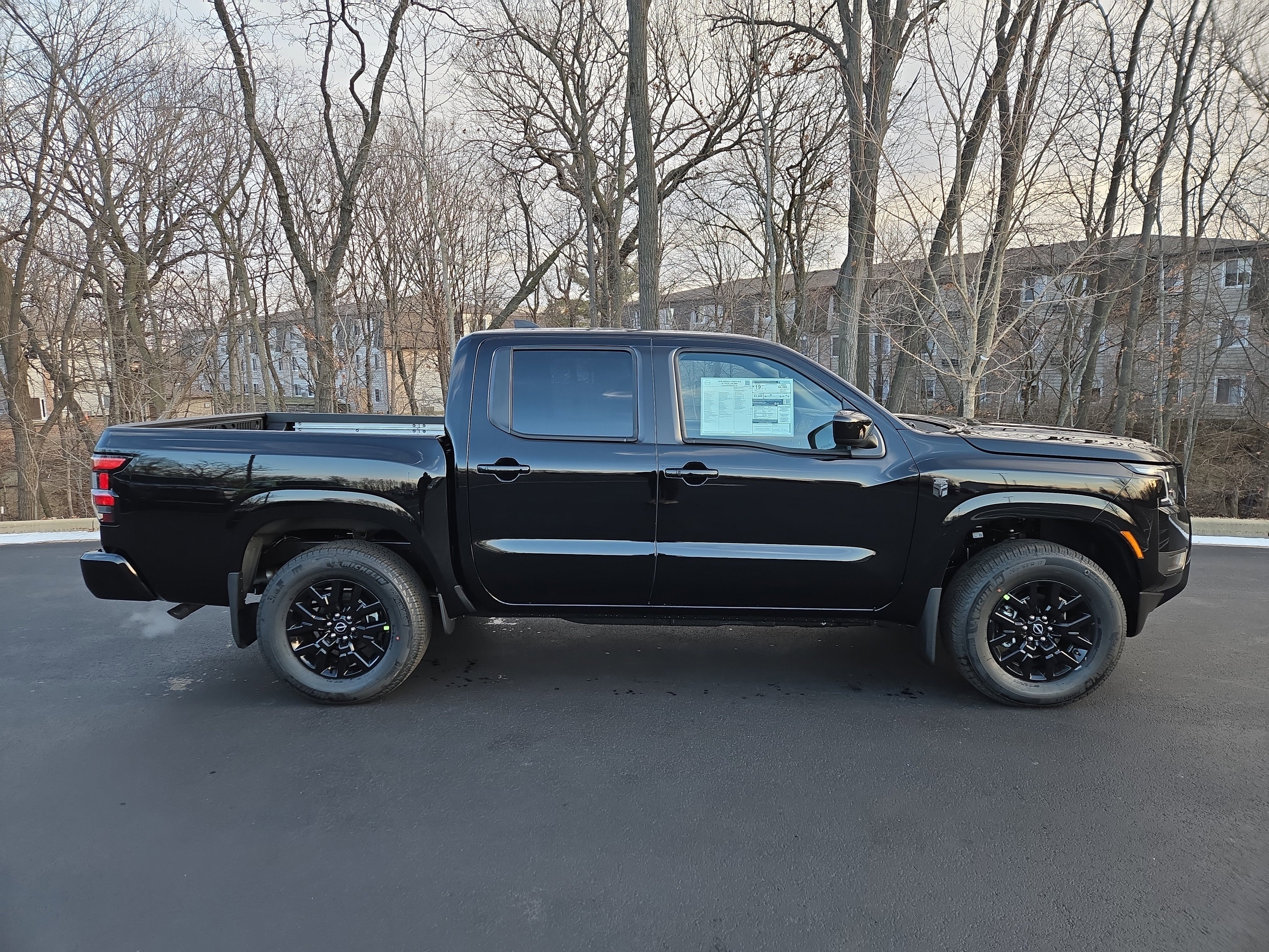 New 2026 Nissan Frontier SV w/ SV Convenience Package image 2