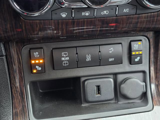 Used 2016 Chevrolet Traverse LTZ image 31