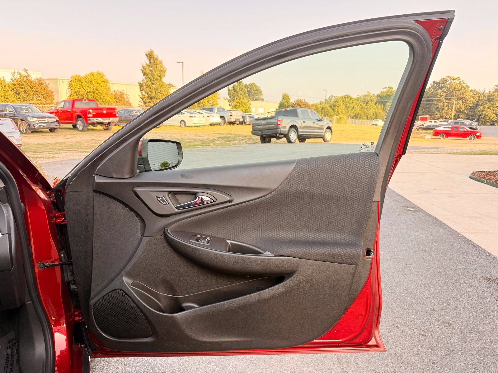 Used 2022 Chevrolet Malibu RS FWD image 20