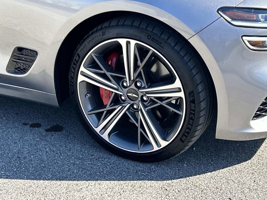 Used 2025 Genesis G70 3.3T Advanced w/ Sport Prestige Package image 9