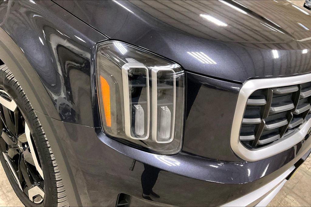 Used 2025 Kia Telluride S image 28
