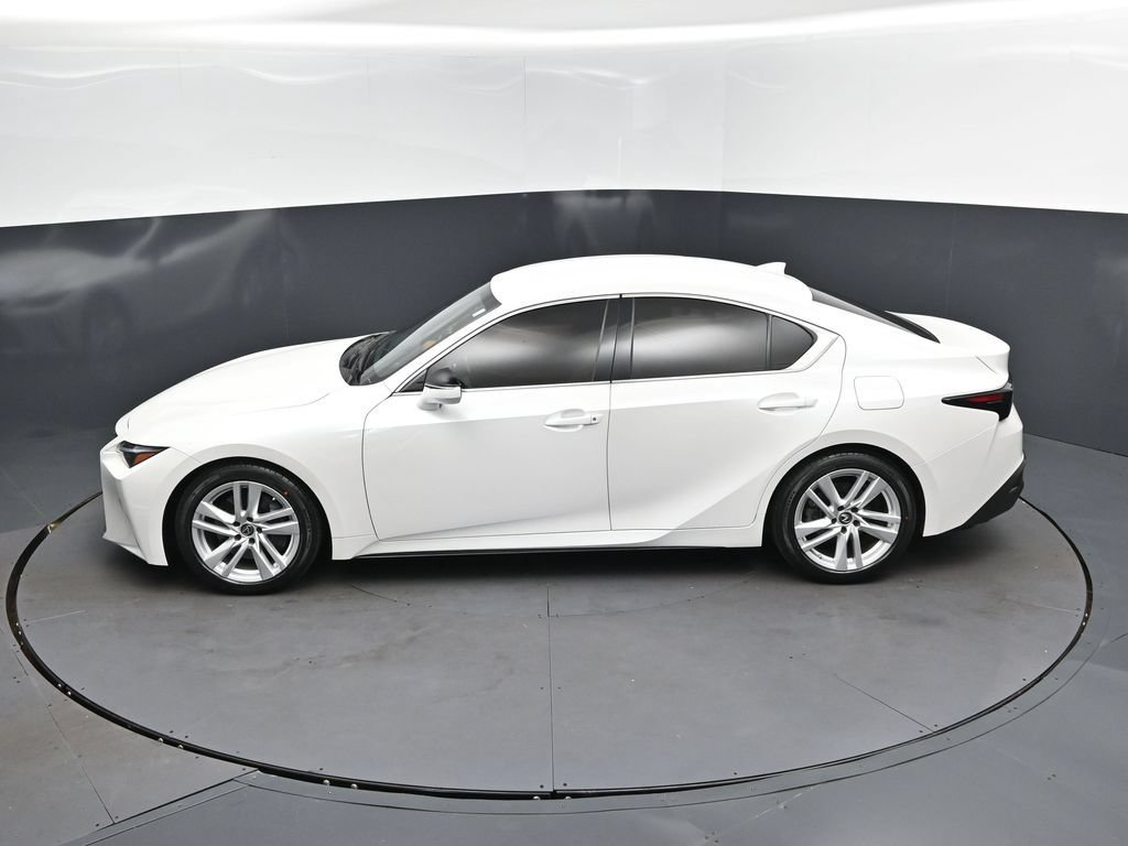 Certified 2022 Lexus IS 300 w/ Accessory Package RWD image 31
