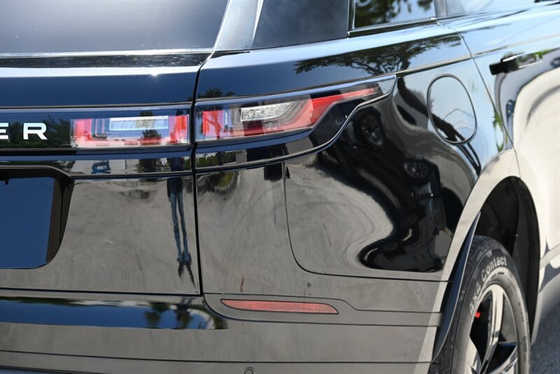 Used 2018 Land Rover Range Rover Velar S AWD/4WD image 12