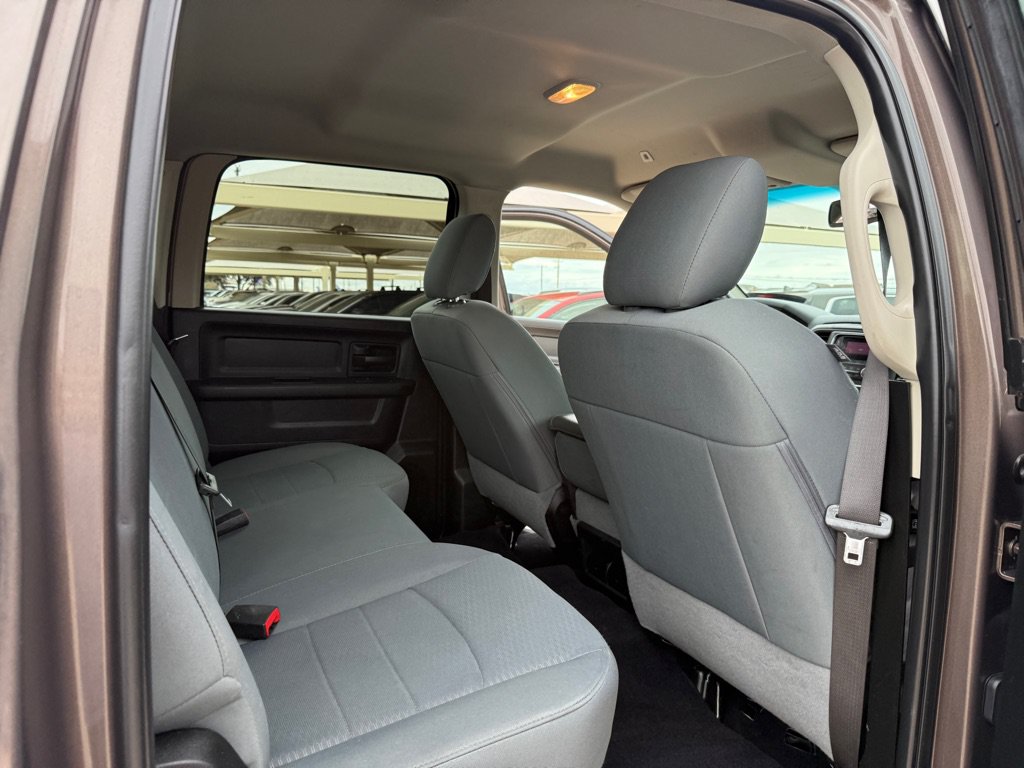 Used 2018 RAM 2500 Tradesman w/ Chrome Appearance Group AWD/4WD image 22