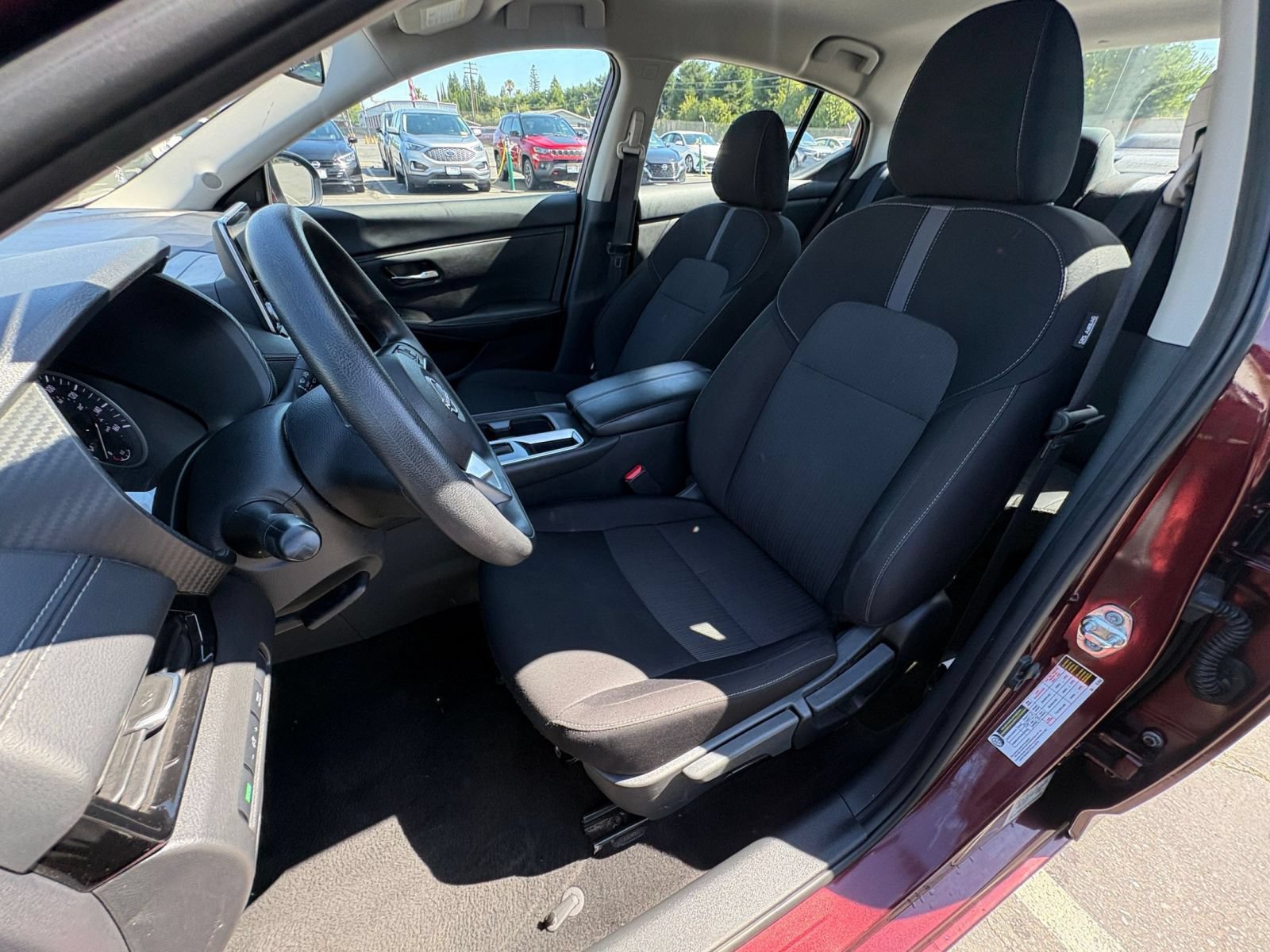 Used 2025 Nissan Sentra SV FWD image 34