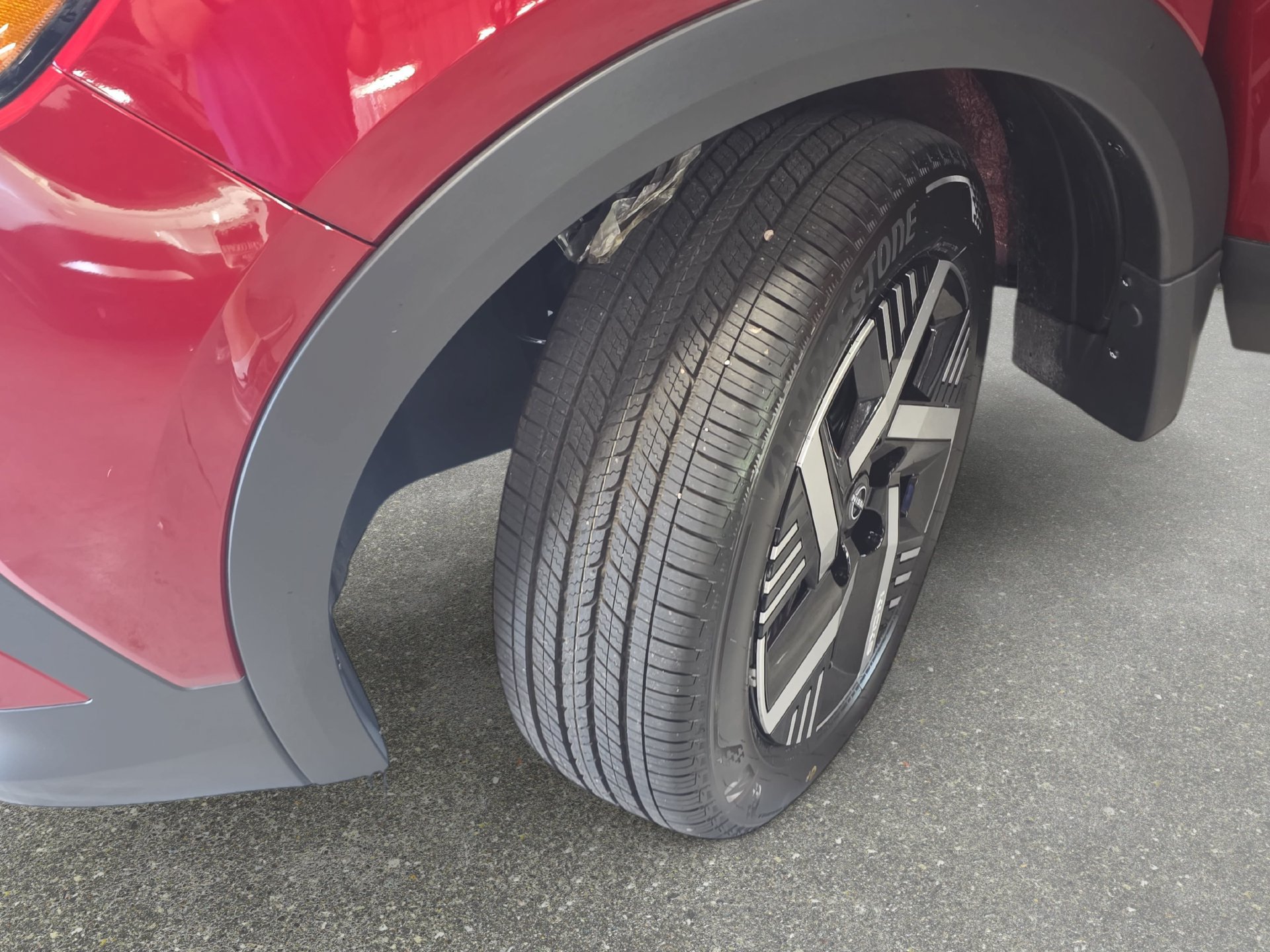 New 2027 Nissan Kicks SV w/ Cold Weather Package FWD image 30
