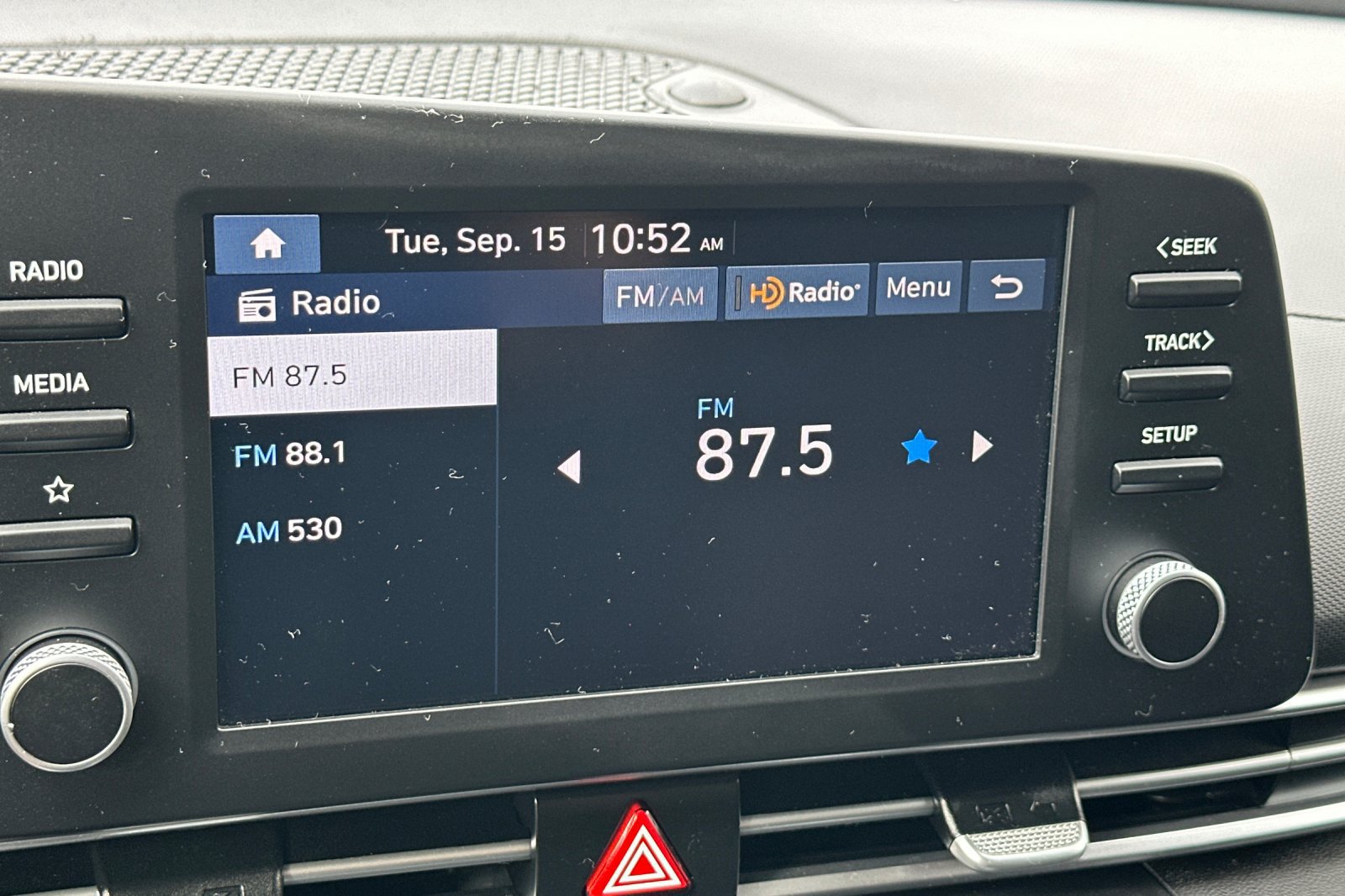 Used 2025 Hyundai Elantra Hybrid FWD image 18