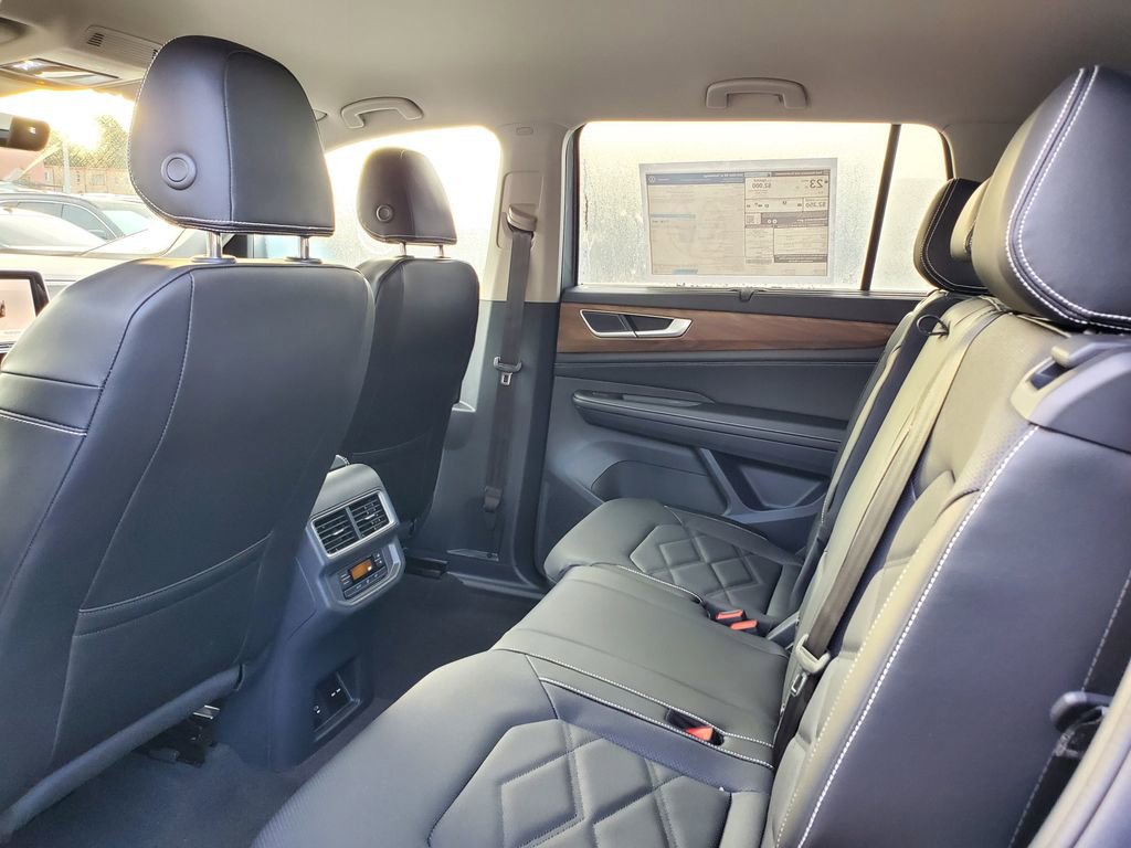 New 2026 Volkswagen Atlas SE image 5