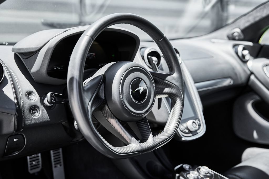 Used 2023 McLaren GT RWD image 39