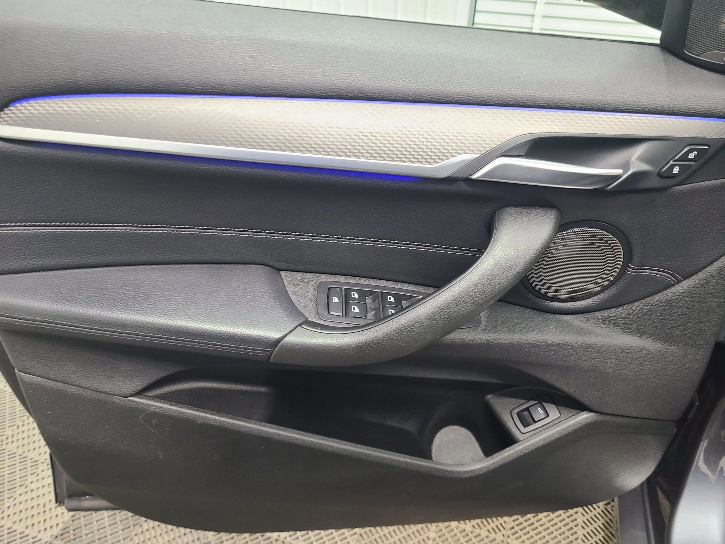Used 2018 BMW X2 xDrive28i w/ M SportX Package image 22