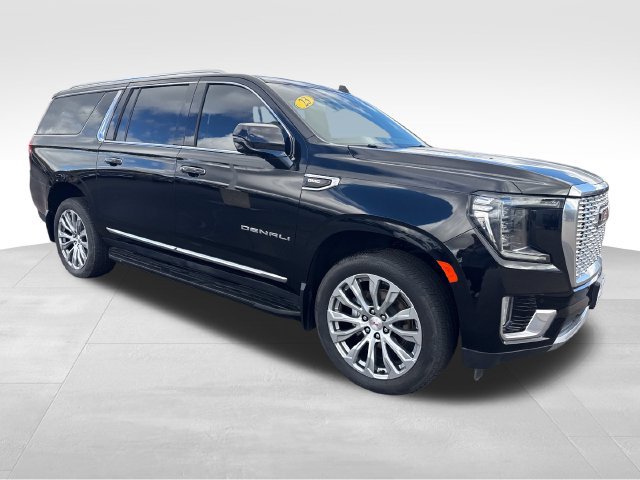 Used 2023 GMC Yukon XL Denali w/ LPO, Floor Liner Package AWD/4WD image 9