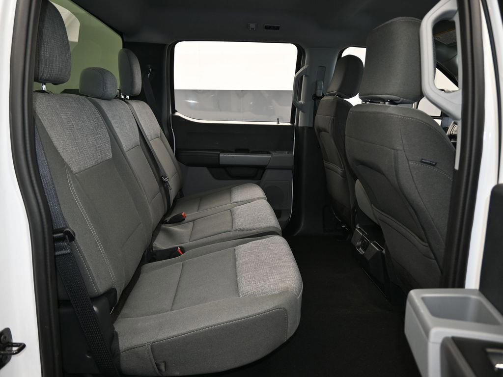 Used 2025 Ford F250 XLT image 44