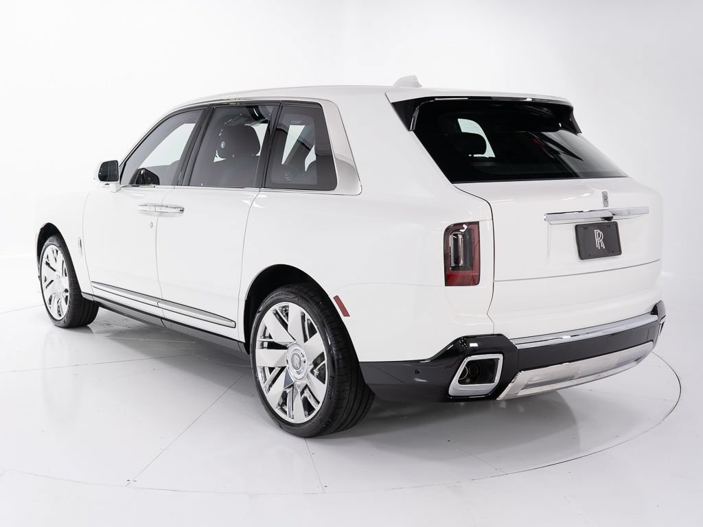 Used 2026 Rolls-Royce Cullinan AWD/4WD image 3