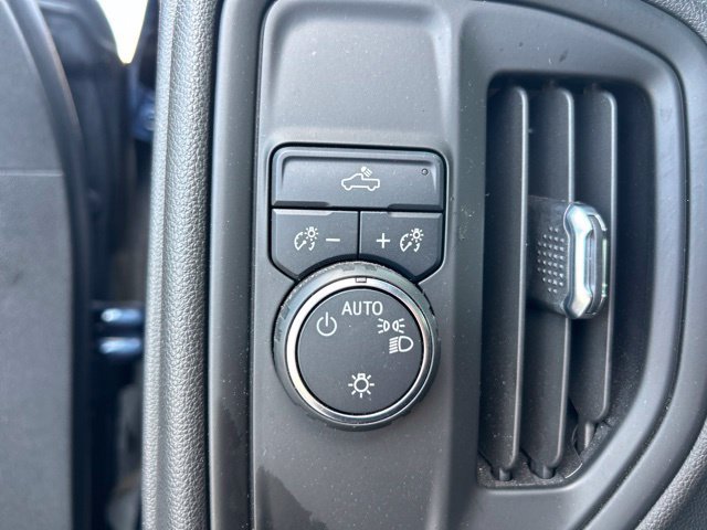 Used 2022 Chevrolet Silverado 1500 Custom RWD image 13