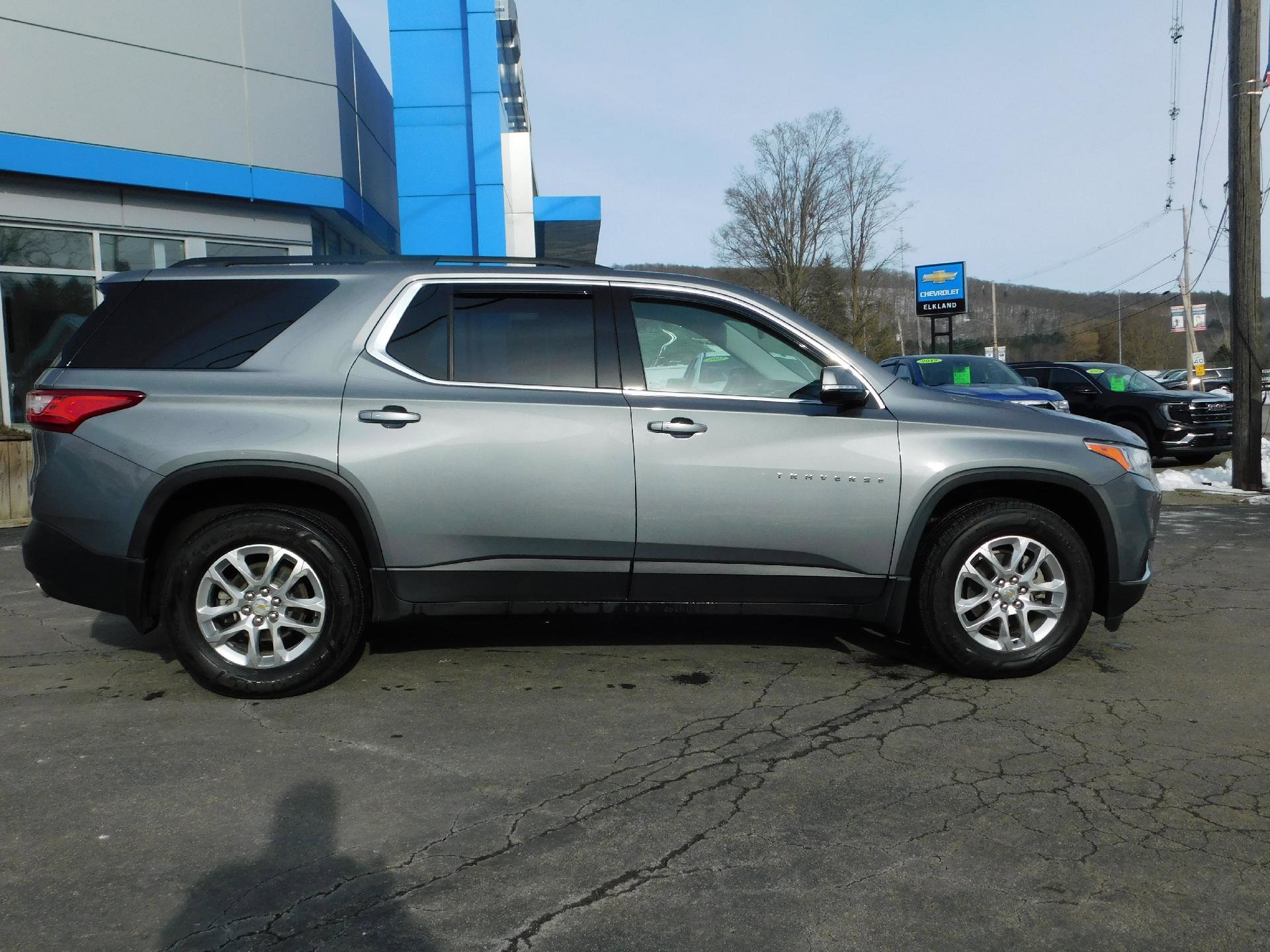 Used 2019 Chevrolet Traverse LT w/ LPO, Floor Liner Package image 9