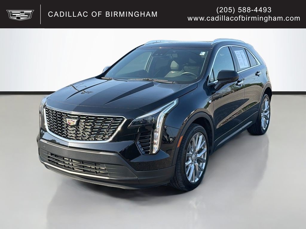 Certified 2023 Cadillac XT4 Luxury w/ Cold Weather Package AWD/4WD image 1