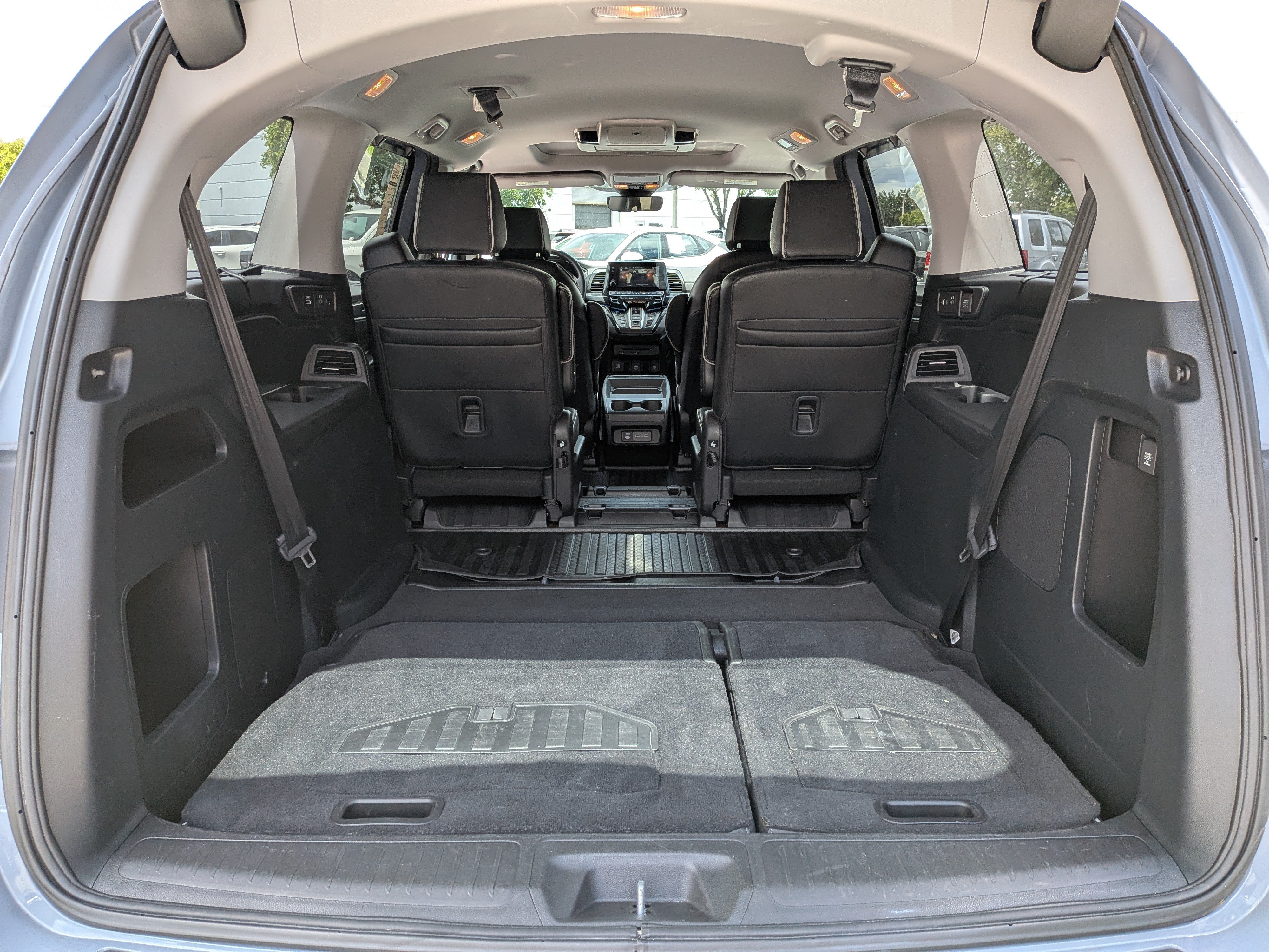 Used 2023 Honda Odyssey Elite image 13