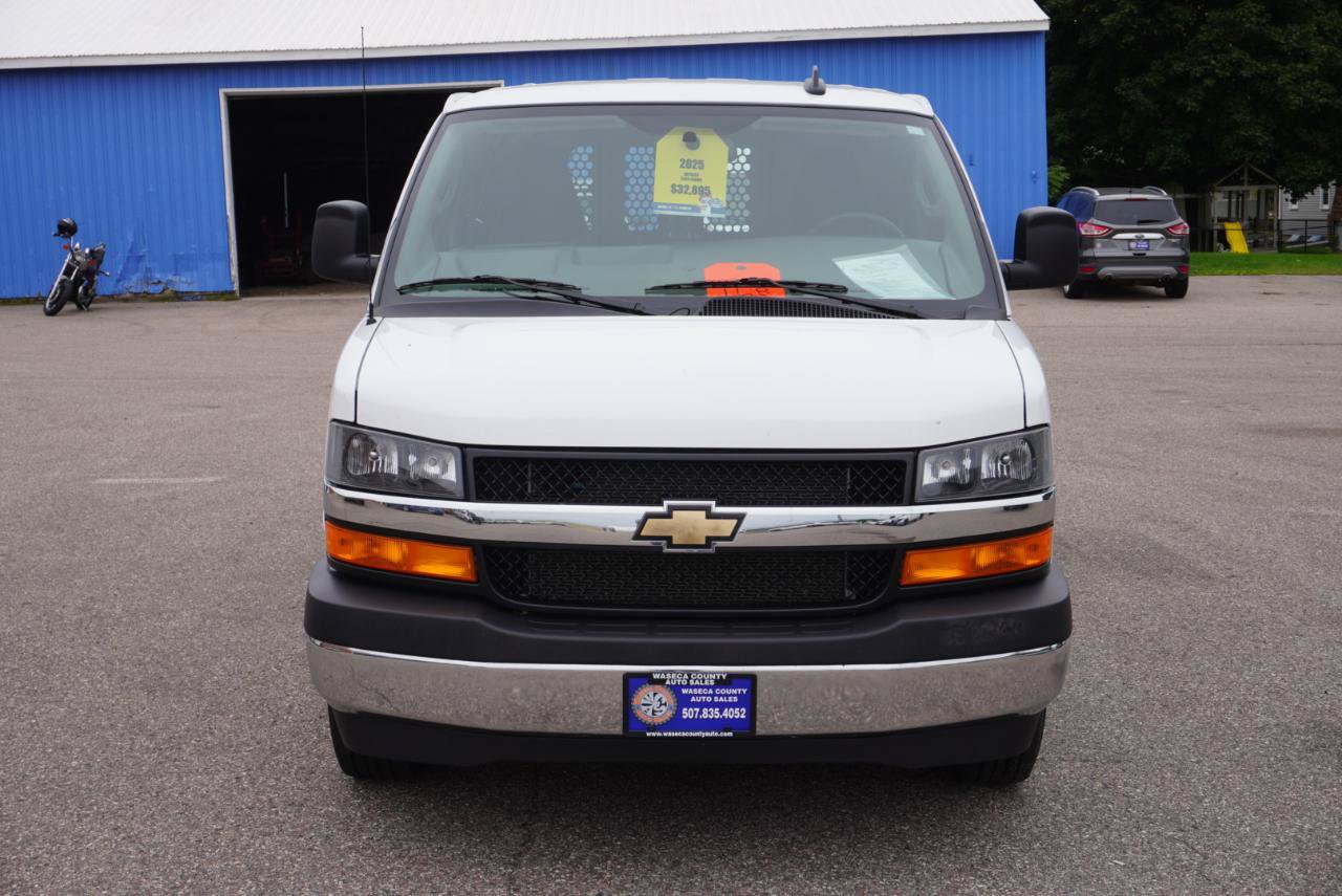 Used 2025 Chevrolet Express 2500 w/ Driver Convenience Package RWD image 8