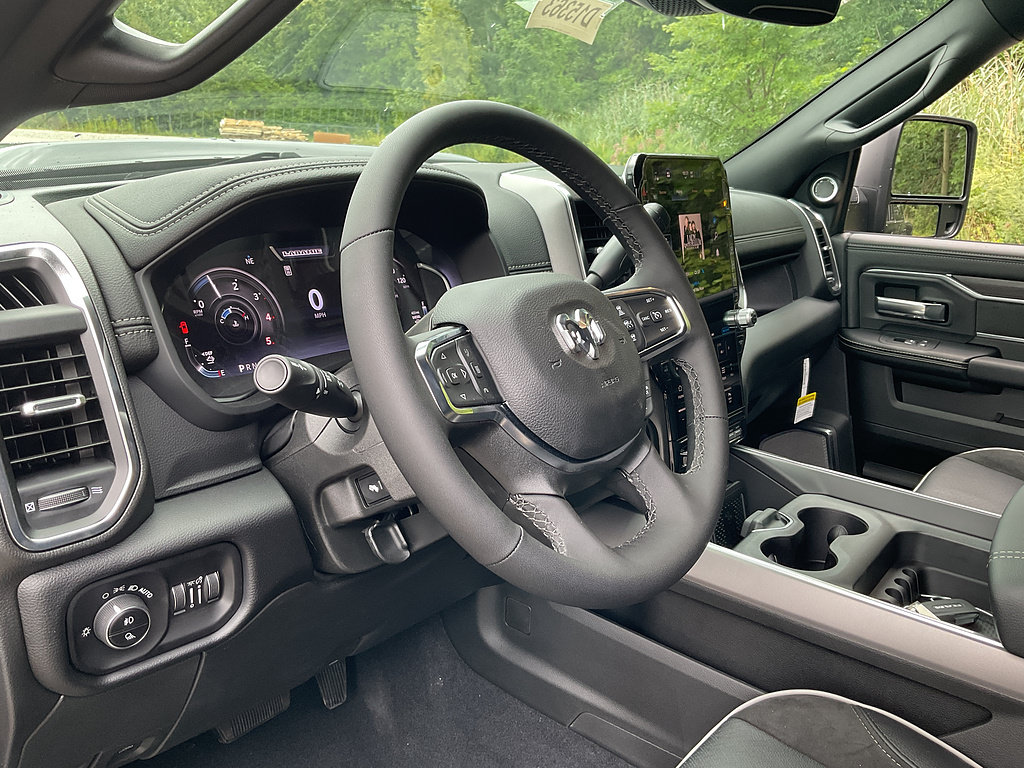 New 2027 RAM 3500 Laramie AWD/4WD image 10