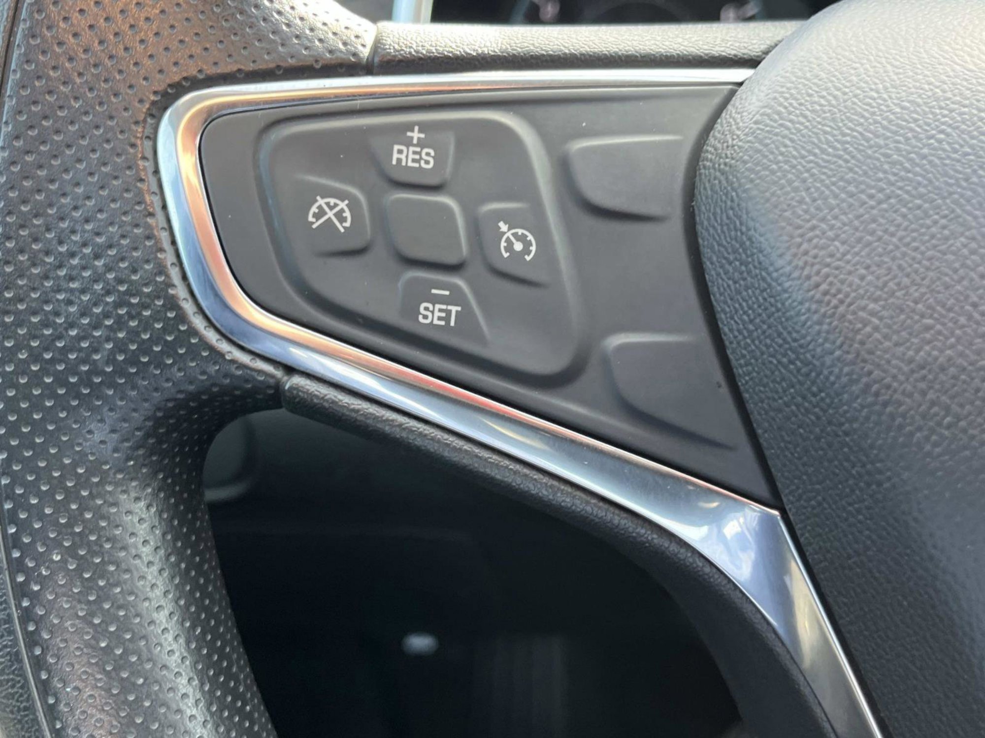 Used 2021 Chevrolet Malibu LT FWD image 29