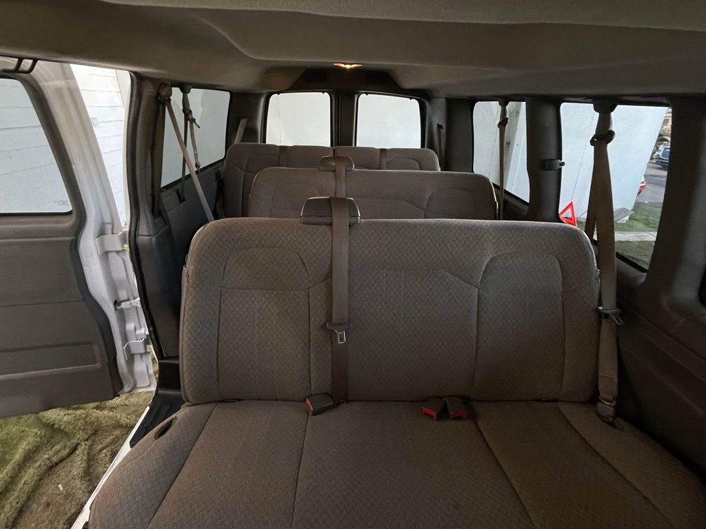 Used 2017 Chevrolet Express 2500 LS image 21
