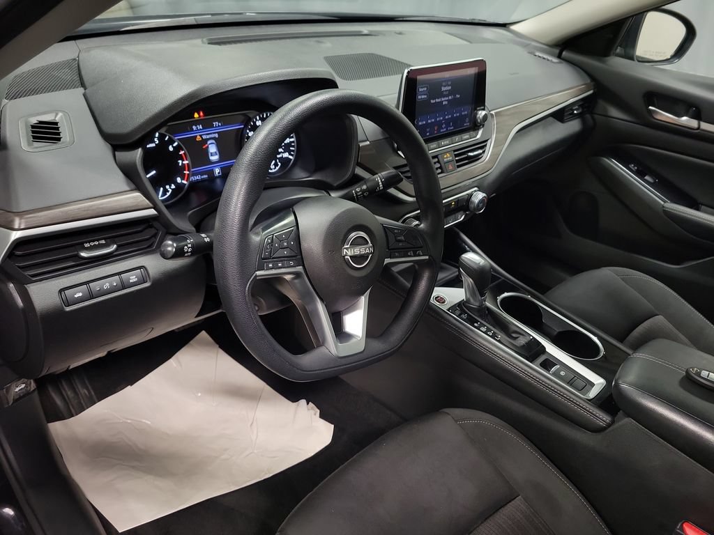 Used 2023 Nissan Altima 2.5 SV AWD/4WD image 15