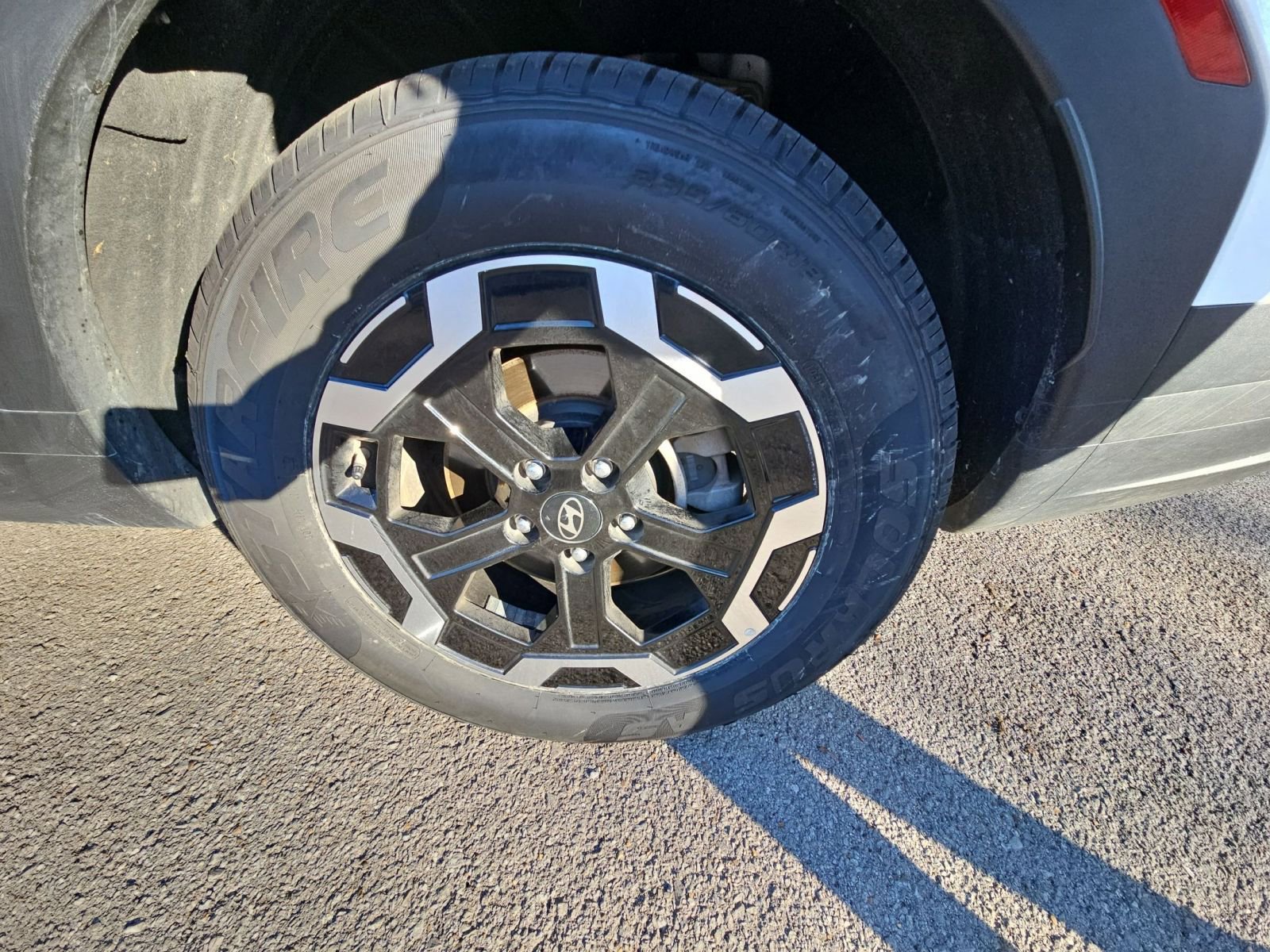 Used 2025 Hyundai Santa Fe SEL image 8