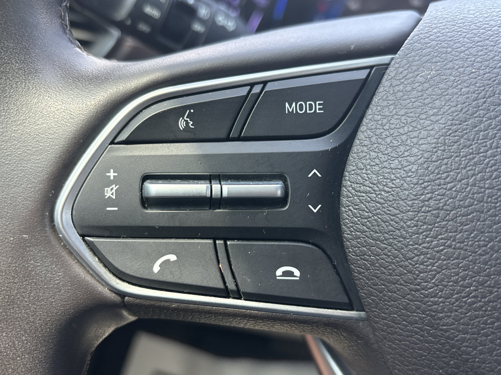 Used 2020 Hyundai Santa Fe Limited FWD image 21