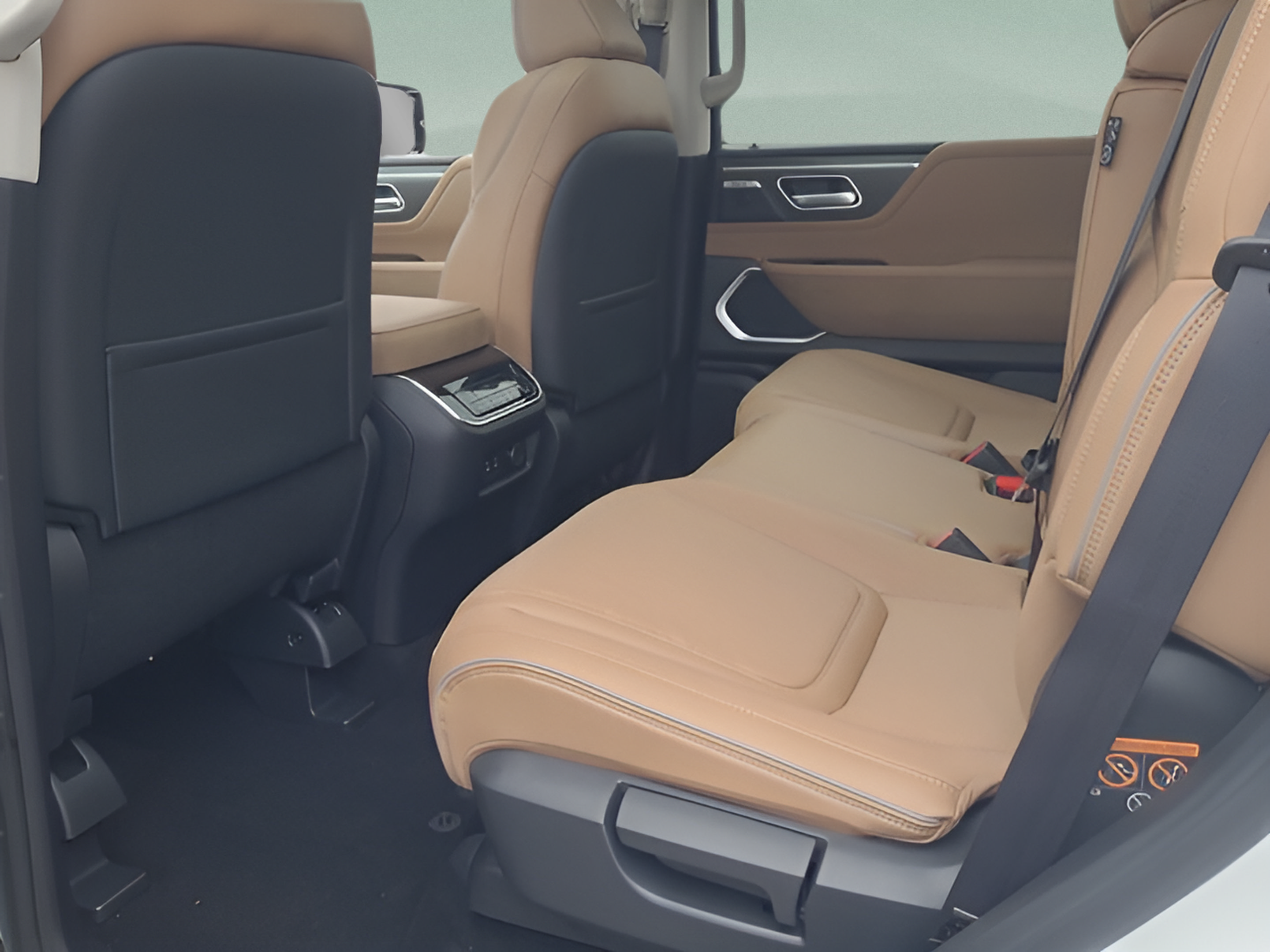 New 2026 INFINITI QX80 Luxe w/ Cargo Package RWD image 9