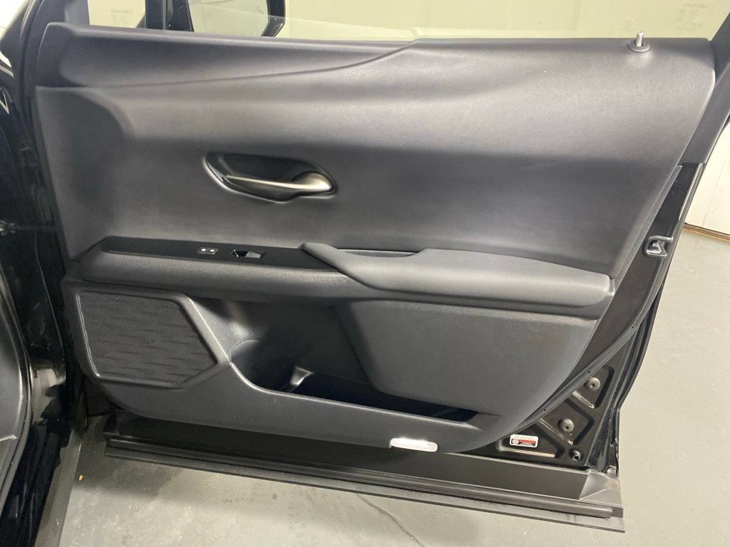 Used 2020 Lexus UX 250h F Sport w/ F Sport Premium Package AWD/4WD image 33