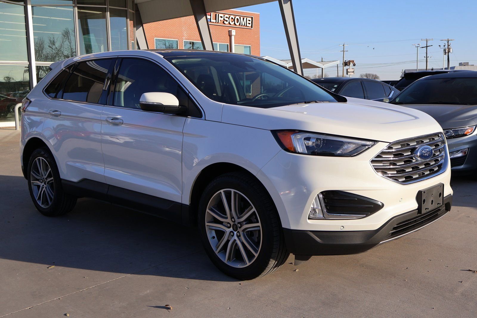 Used 2023 Ford Edge Titanium image 4