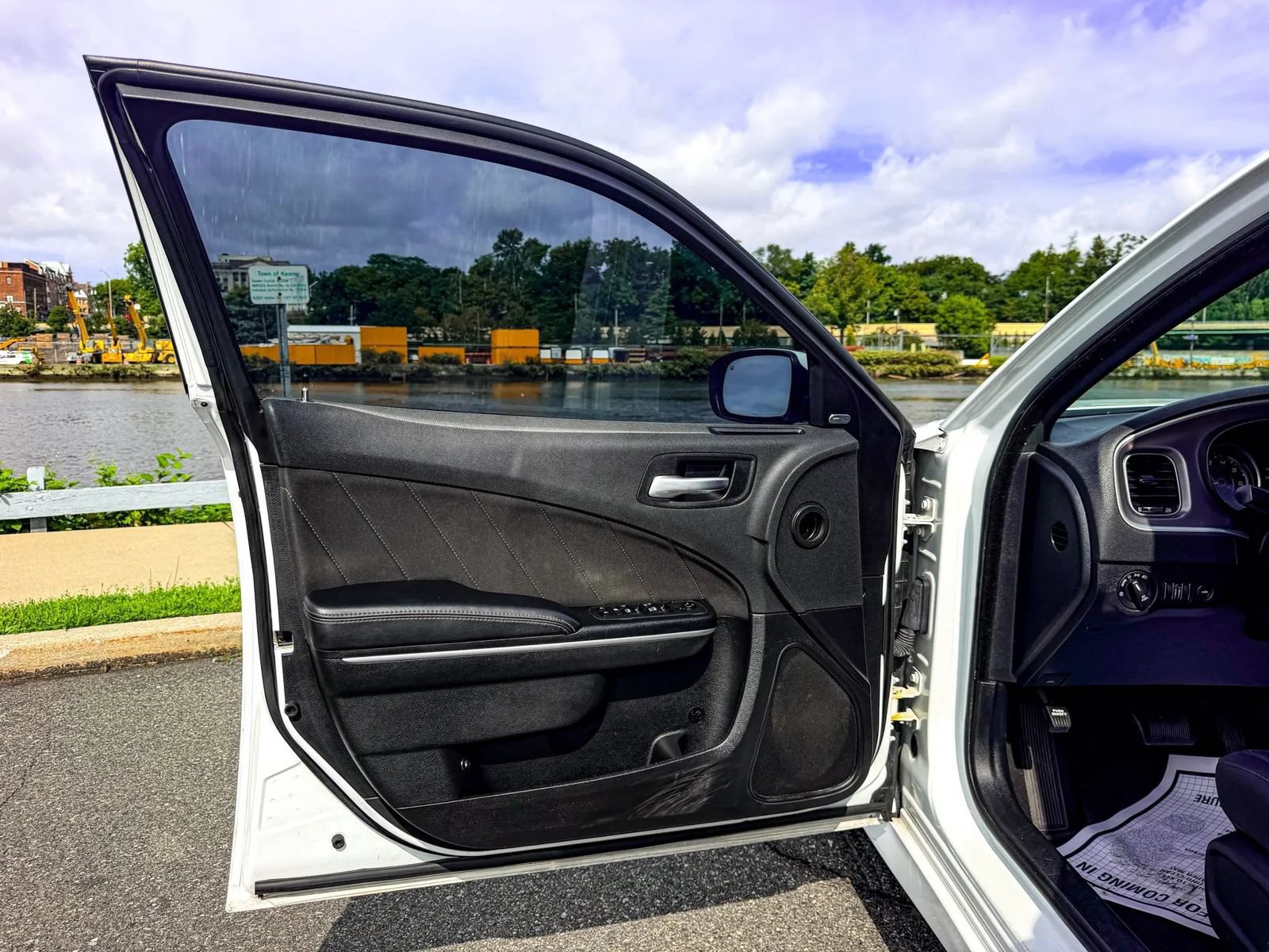 Used 2019 Dodge Charger R/T RWD image 12