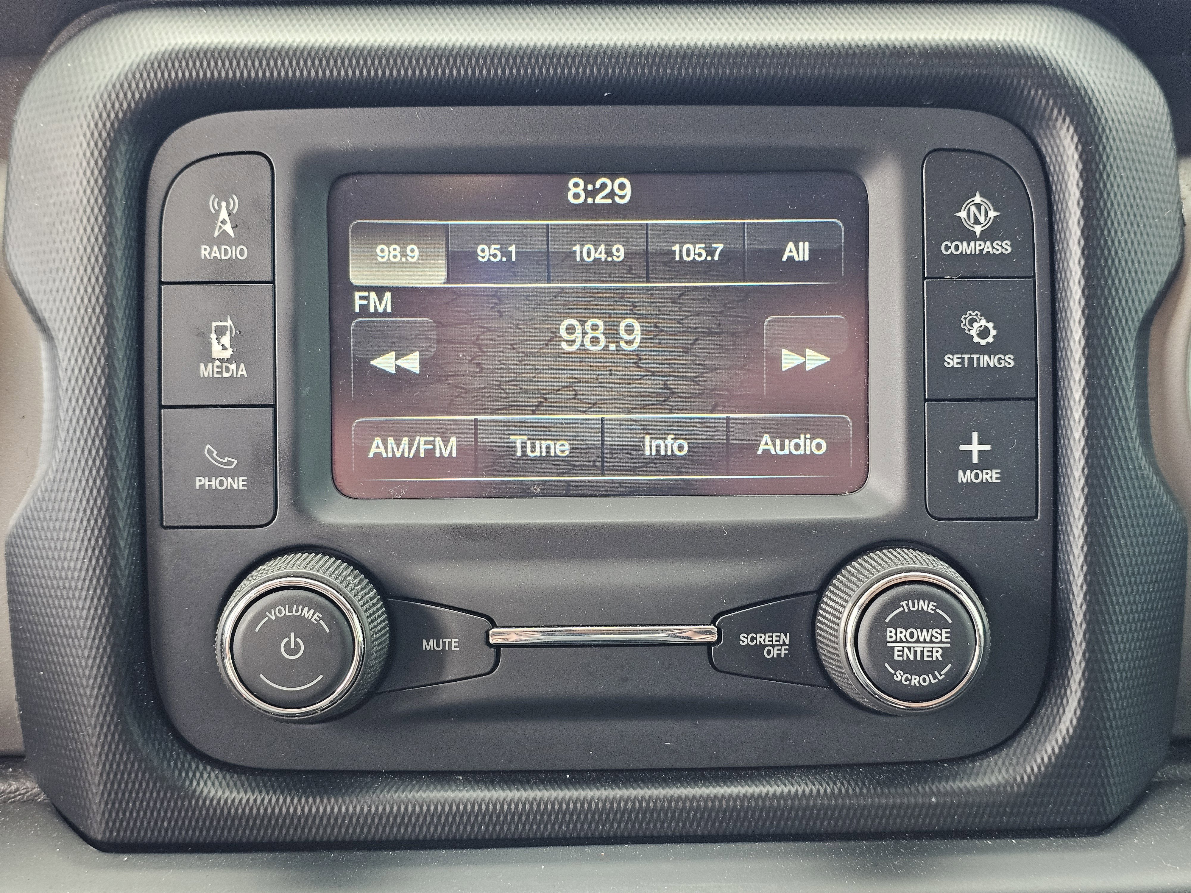 Used 2019 Jeep Wrangler Unlimited Sport S image 29