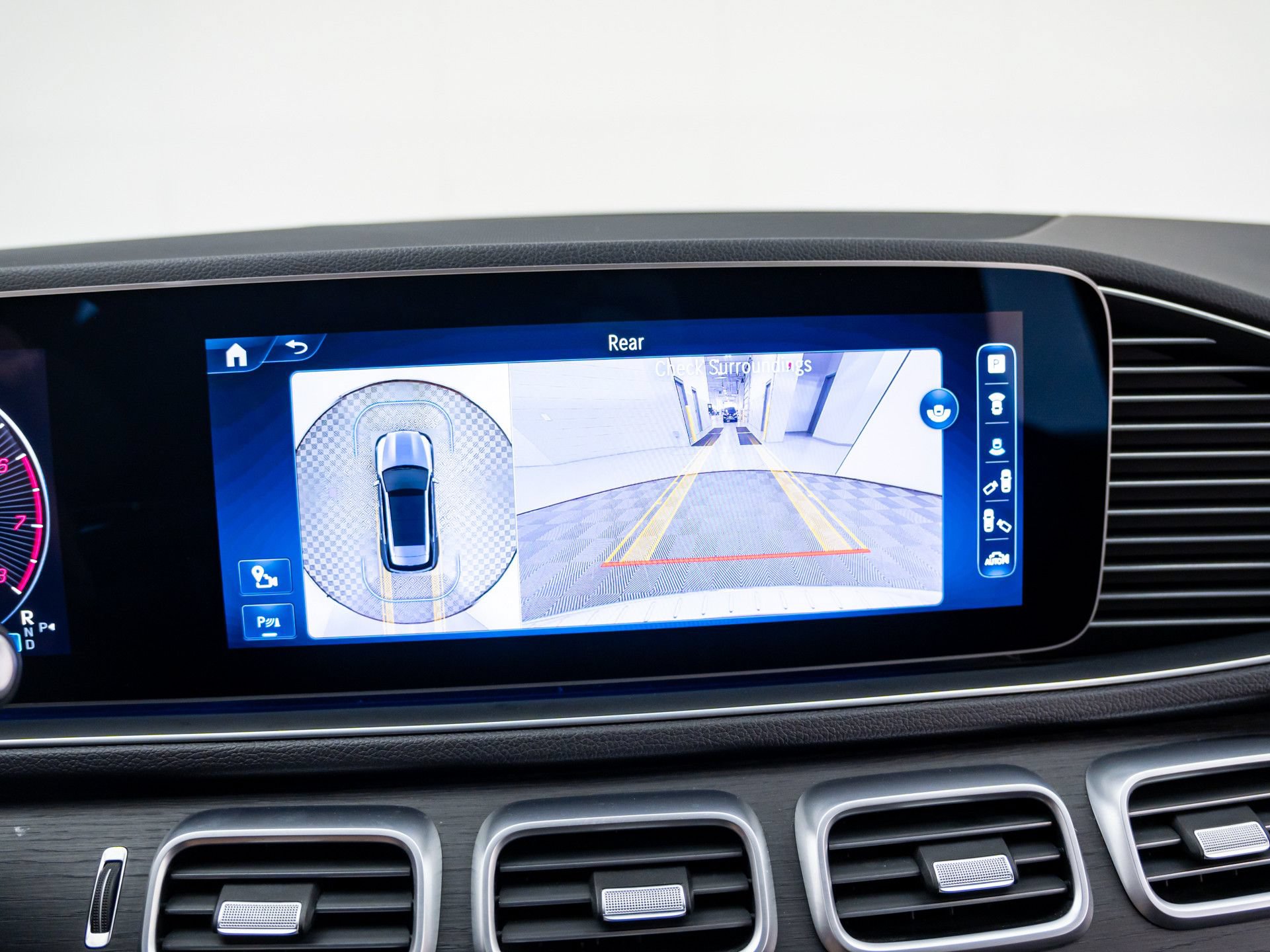 Used 2024 Mercedes-Benz GLE 350 4MATIC w/ Winter Package image 25