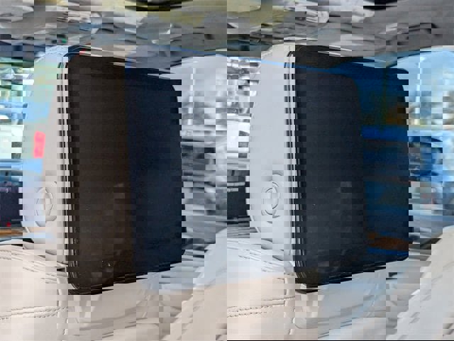 Used 2022 Cadillac Escalade ESV Premium Luxury Platinum image 26