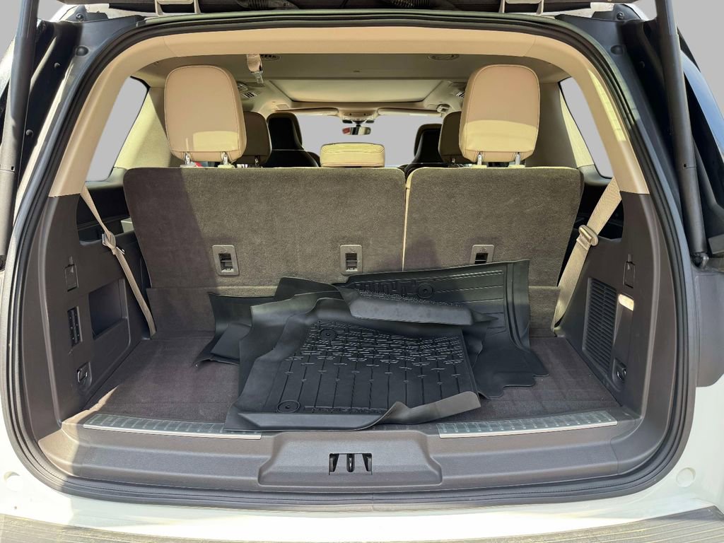 Used 2023 Lincoln Navigator Reserve AWD/4WD image 18