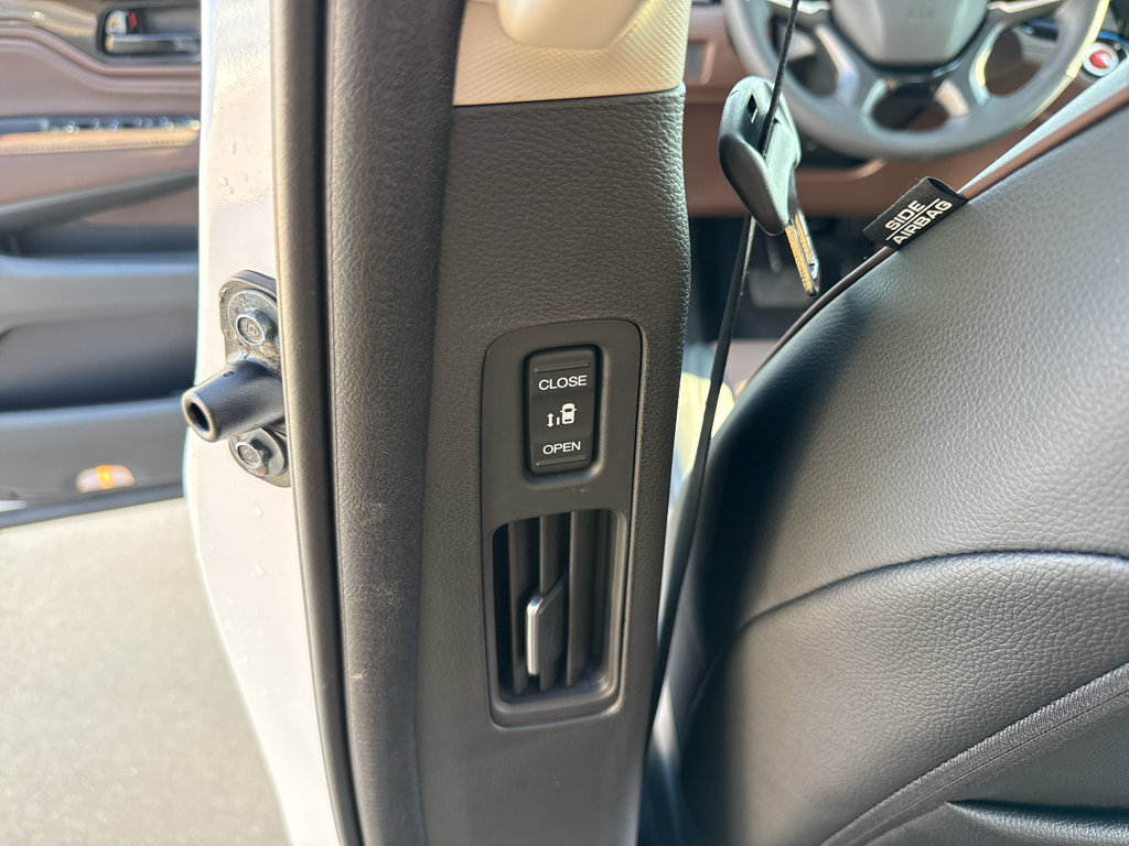 New 2027 Honda Odyssey Elite image 18