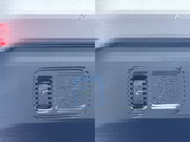 Used 2022 Ford Expedition Max Limited image 16