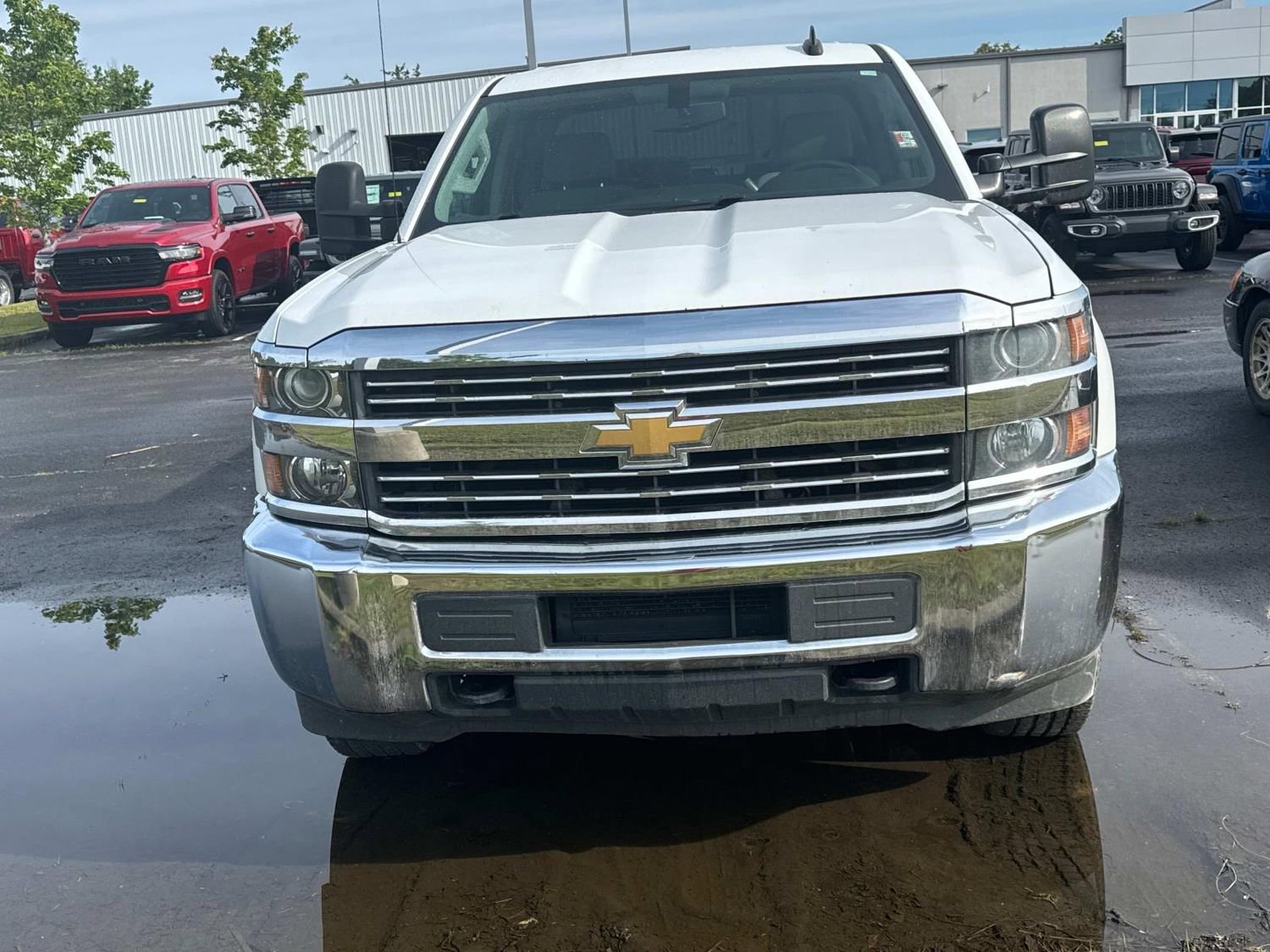 Used 2016 Chevrolet Silverado 2500 W/T AWD/4WD image 3