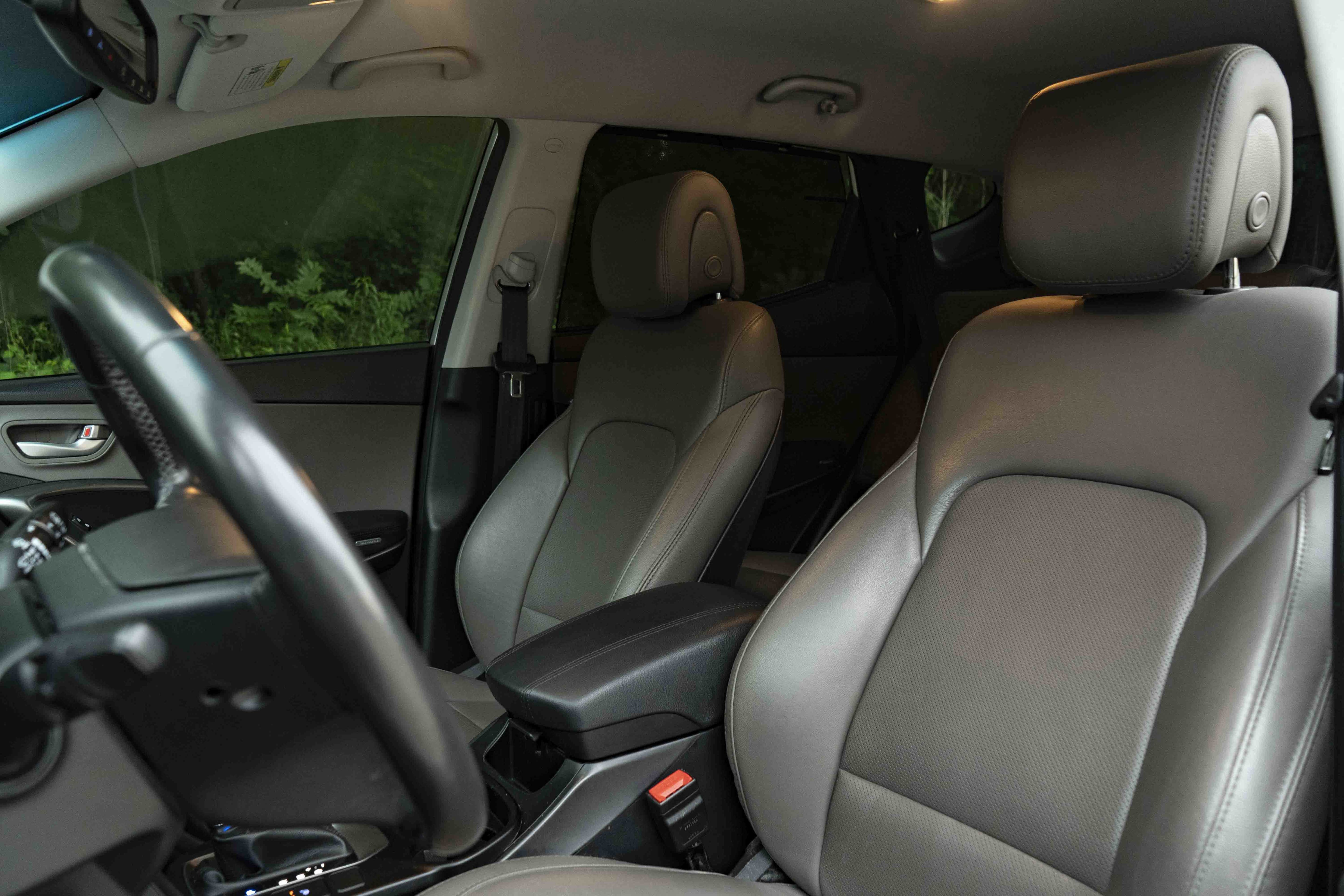Used 2017 Hyundai Santa Fe Sport FWD image 17