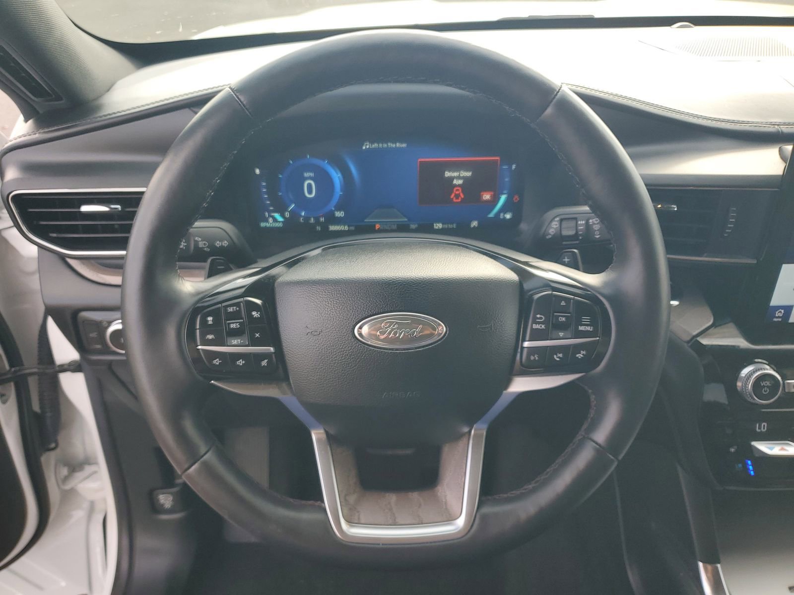 Used 2021 Ford Explorer Platinum w/ Equipment Group 601A image 21