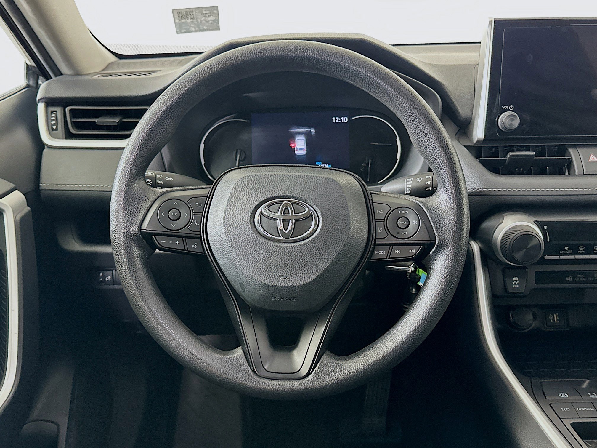 Used 2025 Toyota RAV4 LE image 17