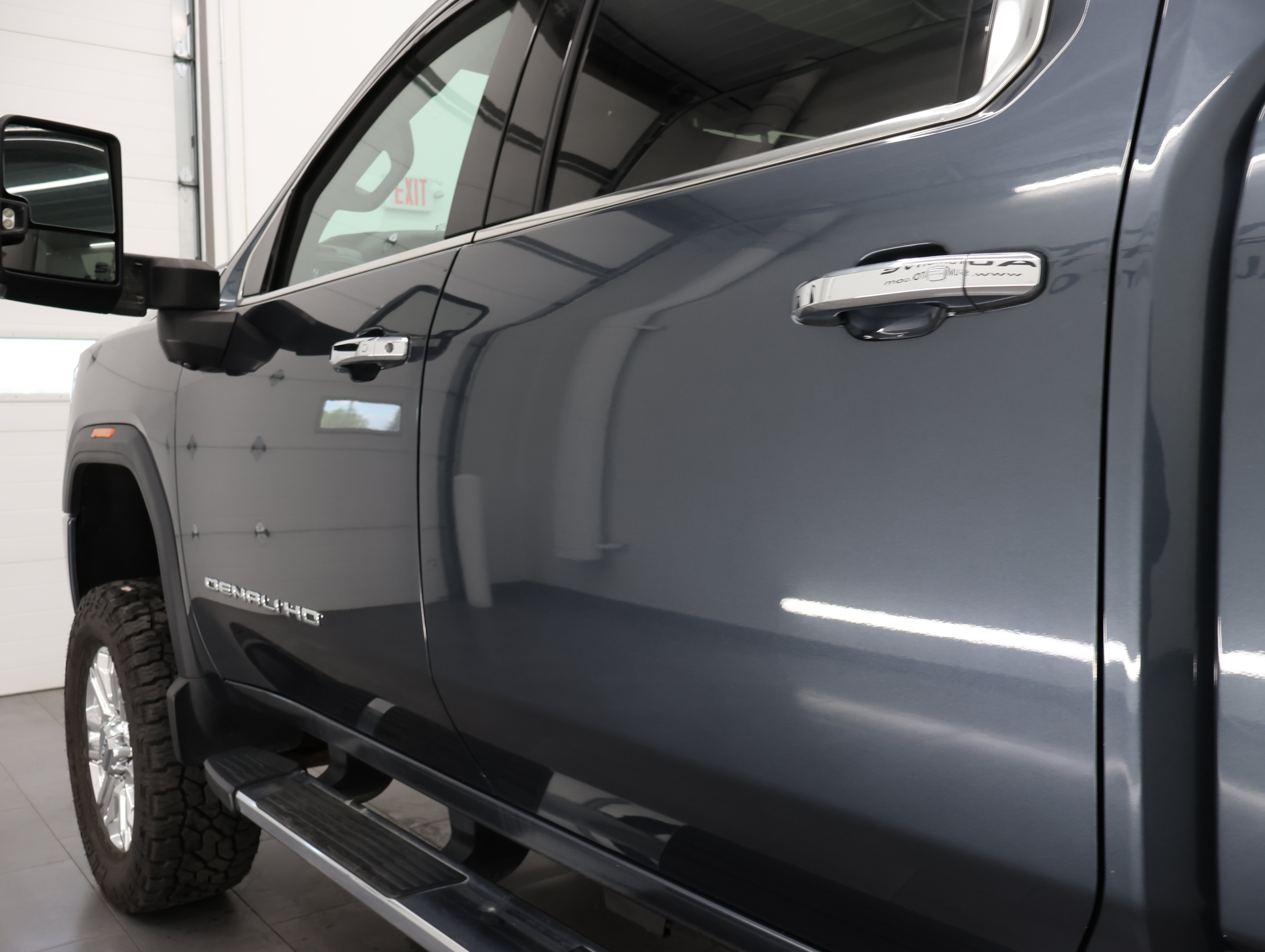 Used 2020 GMC Sierra 2500 Denali w/ Denali Ultimate Package AWD/4WD image 39