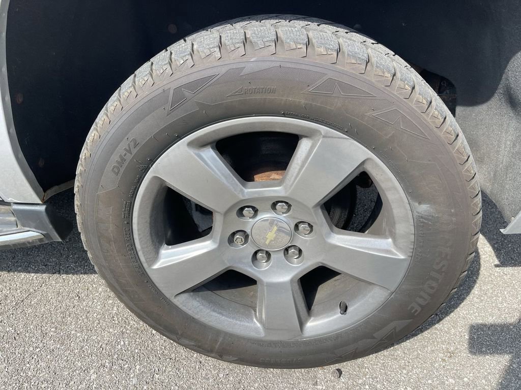 Used 2020 Chevrolet Suburban Premier image 2