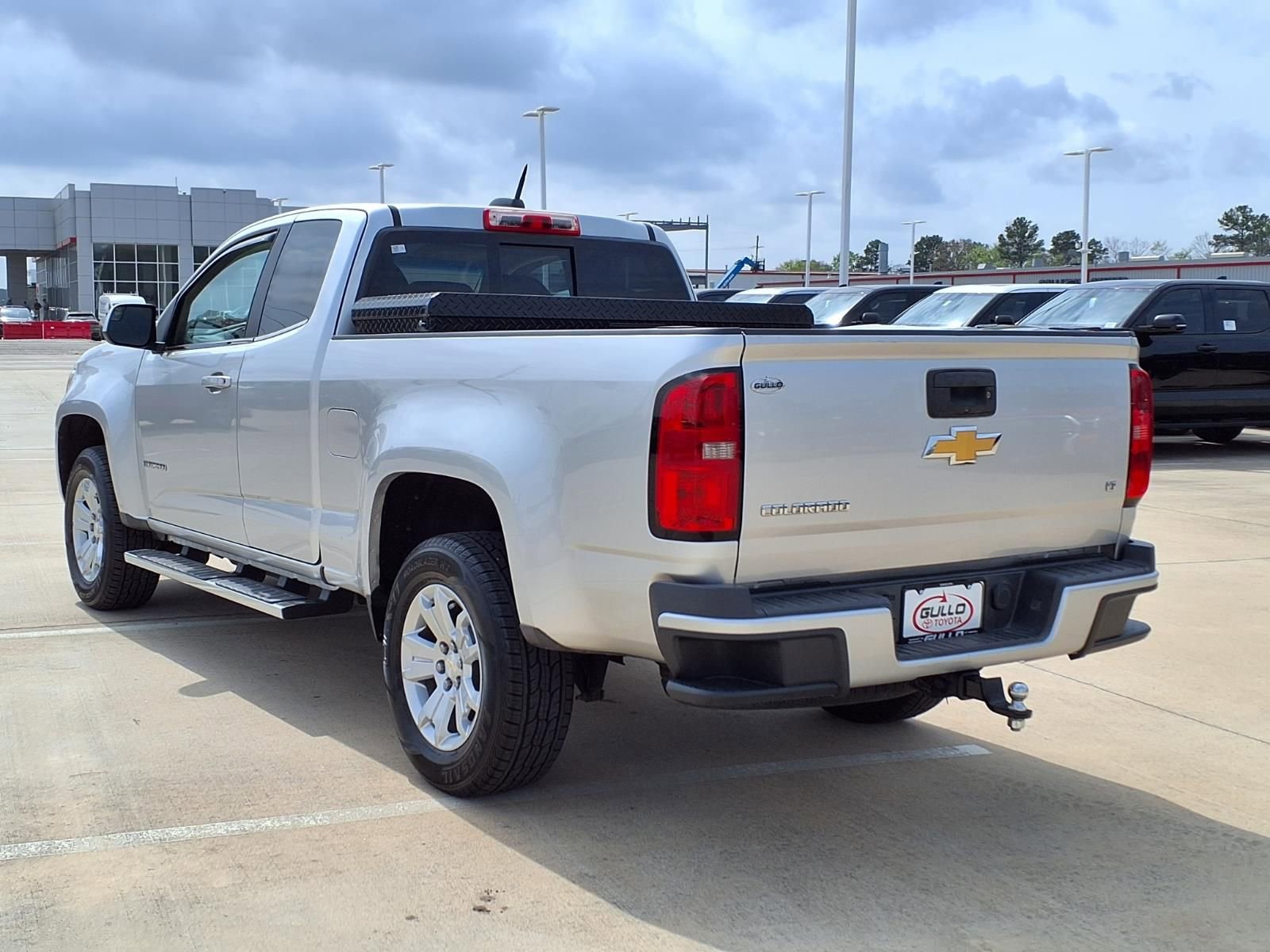 Used 2016 Chevrolet Colorado LT w/ LT Convenience Package image 2