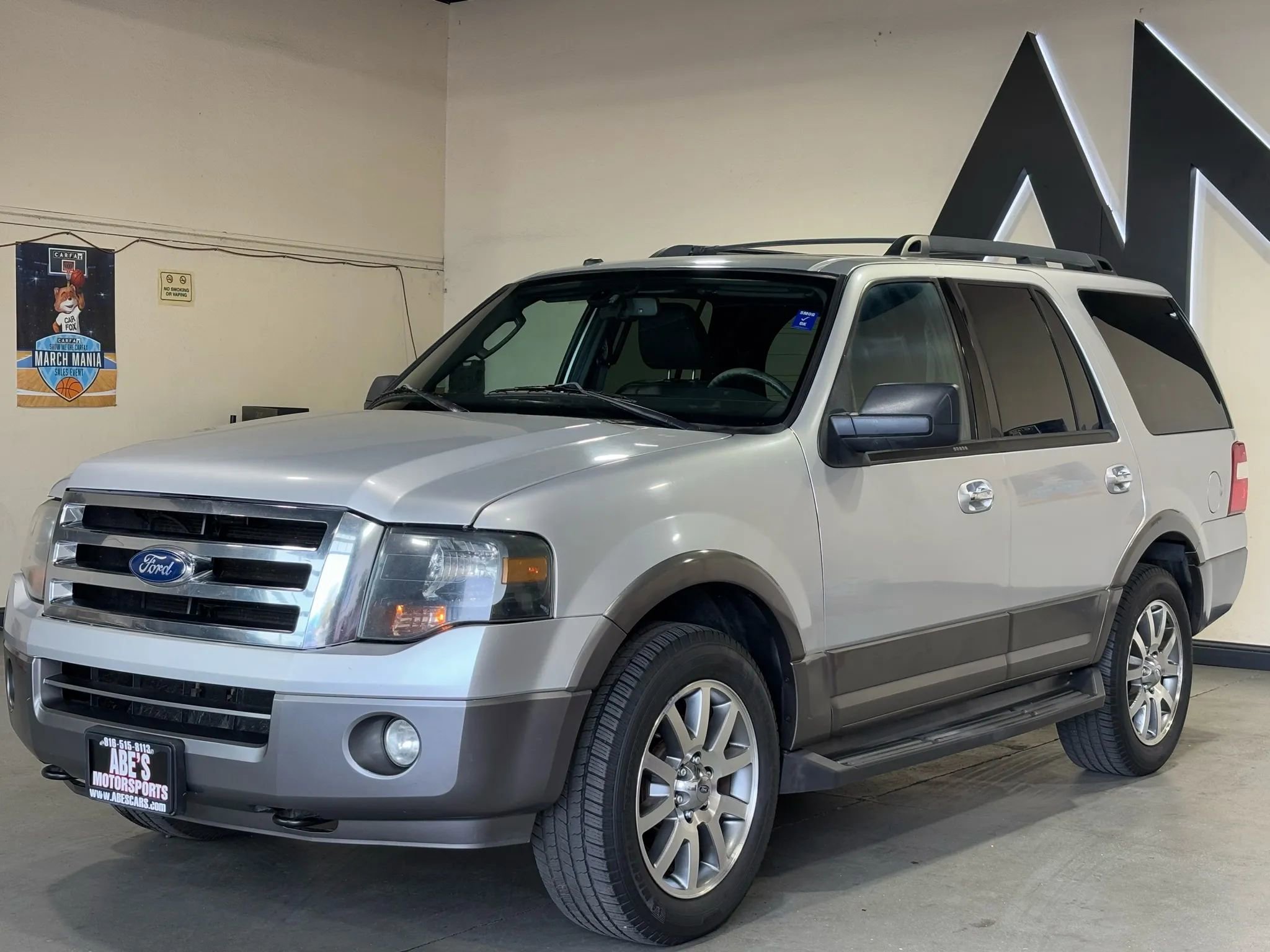 Used 2011 Ford Expedition XLT w/ 203A Rapid Spec Order Code image 1