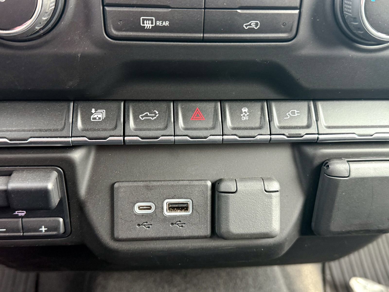 Certified 2022 Chevrolet Silverado 2500 Custom w/ Custom Convenience Package image 31