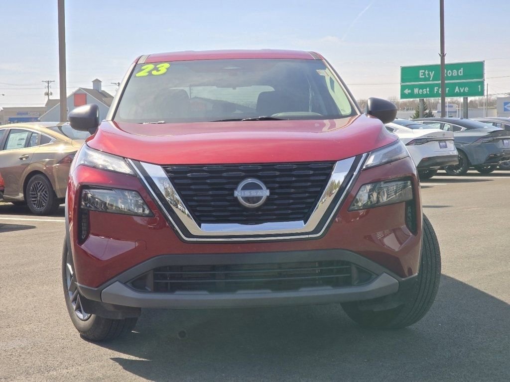 Used 2023 Nissan Rogue S AWD/4WD image 6
